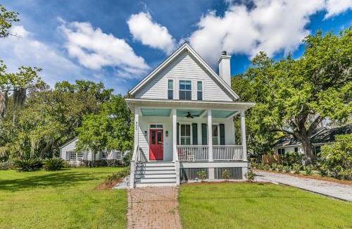 Beaufort House | New Listing - Centrally located Beaufort home