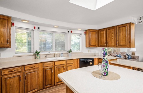 Heceta Beach House | New listing! Charming beach area home in famed Heceta Beach