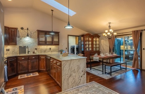 Florence House | New Listing-Comfy Home near Dunes & Ocean! Family & Pet friendly!
