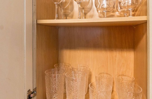 Anna Apartment | *New Listing* Cozy 2 BR close to wineries and hikes