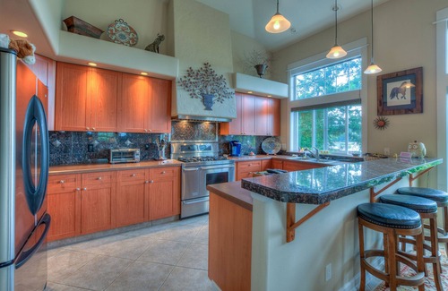 La Conner House | New Listing: Cozy, Comfortable Home with Fantastic Views in La Conner Village
