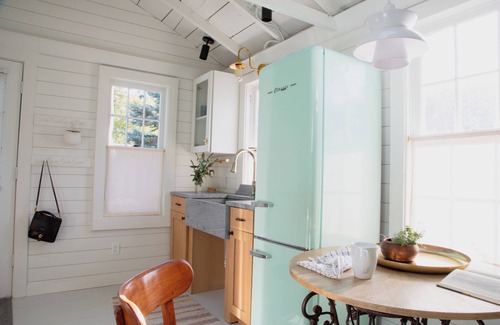 West Chatham Cottage | New listing! Cozy, fresh and clean 1-bedroom cottage with Pond access in Chatham
