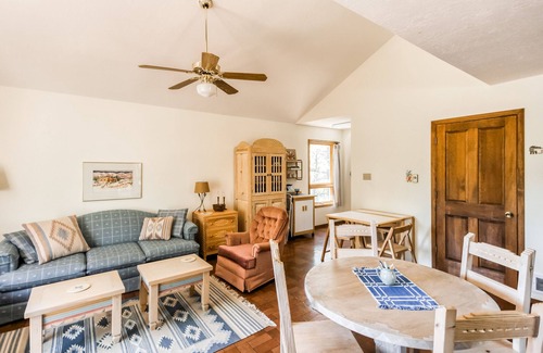Angel Fire House | New listing! Cozy home in secluded location w/ loft & gorgeous scenery!