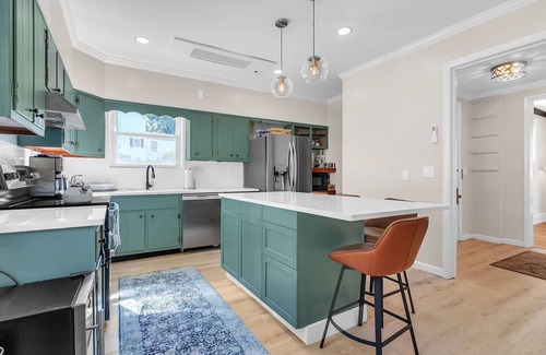 North Lake George House | NEW LISTING! Cozy Trotter (4-Bedroom Home) - Pets Allowed