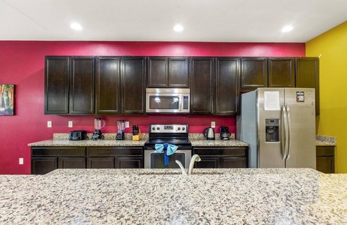 Crystal Cove House | New Listing! Crystal Cove Resort, 6mi to Disney & 11mi to Universal - 70