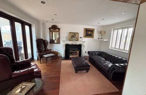 Hammerpot House | New listing .Delightful 5 bedroom house. Near Ham Manor Golf course Angmering.