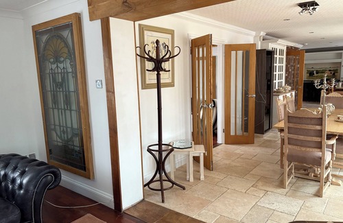 Hammerpot House | New listing .Delightful 5 bedroom house. Near Ham Manor Golf course Angmering.