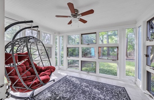 Regent House | NEW LISTING! Entire House for Rent Fully Equipped Walking Distance