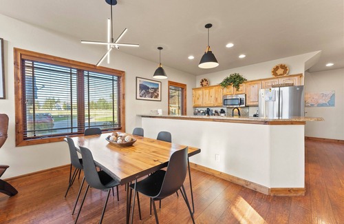 Pagosa Springs House | New Listing! Front-Row Views of Pagosa Peak | Walk to Uptown Shops