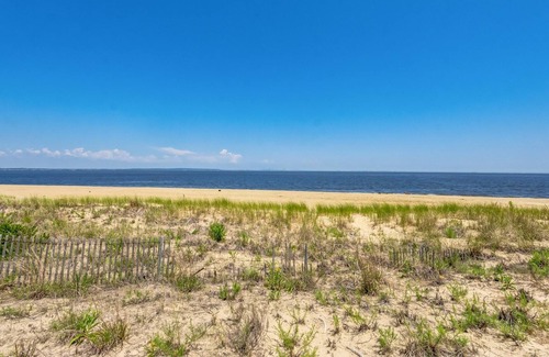 Keansburg House | NEW LISTING! Gorgeous Keansburg Home with Pool: Walk to Beach! by RedAwning