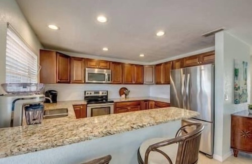 Fort Myers House | NEW LISTING! Heated Pool, Canal, Outdoor Bar, King Bed