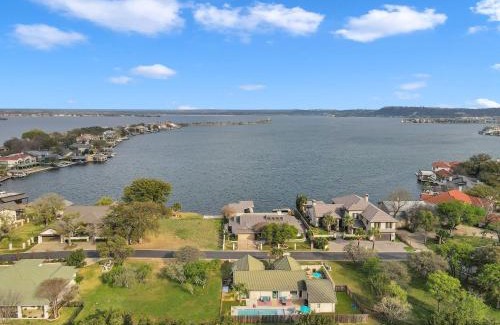 Horseshoe Bay House | New Listing House with Lake View Pet Friendly