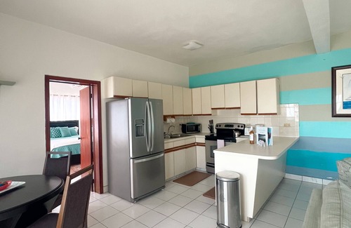 Bolongo Bay Condo | New Listing! Island Bliss - Close to beaches, restaurants & shops.