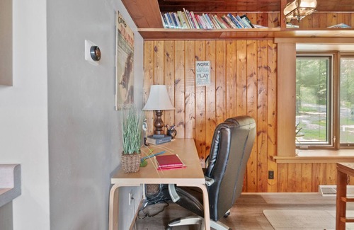 Pine River House | New Listing / Lake House / Sleeps 24 / Amazing Beach and Views
