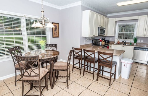 Mooresville House | New Listing! Large Luxury House with HUGE backyard near Lake Norman & Charlotte!