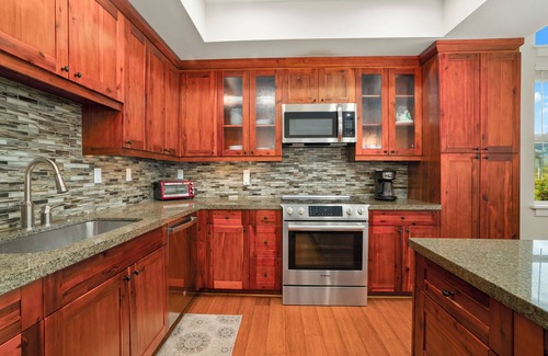 Poipu Condo | New listing! Lovely Poipu Condo with Gym and Pool