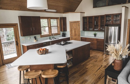 Burnsville Ski Chalet | NEW LISTING - Luxury Property