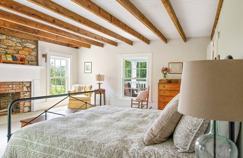 Madison House | New Listing!! Minutes from Hiking Trails and Incredible Mtn VIews