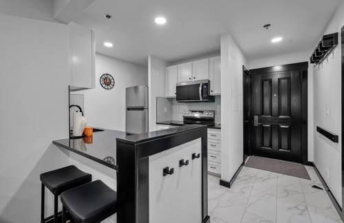 Bend Condo | New Listing! Modern Mountain Basecamp @ 7th Mountain Resort!
