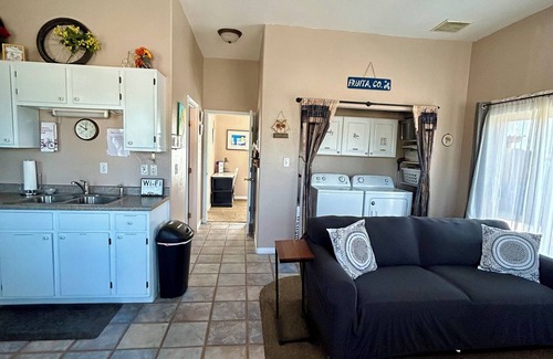 Fruita Apartment | New Listing- Monument View Guesthouse; Rural Fruita Biking Retreat!