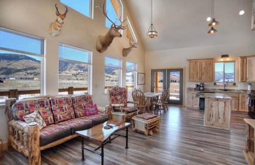 Creede House | New Listing! New Construction | ATVs/OHVs Welcome | AC
