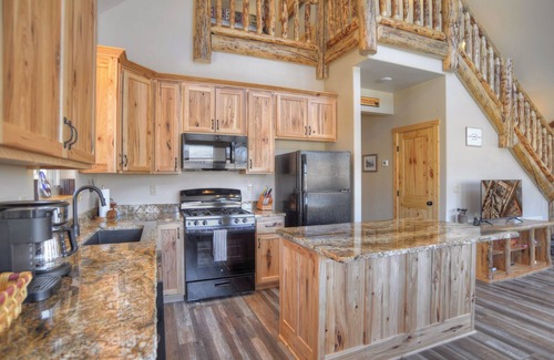 Creede House | New Listing! New Construction | ATVs/OHVs Welcome | AC