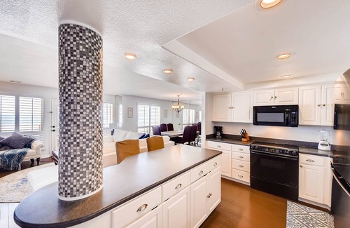 Imperial Beach Condo | New Listing Oceanfront 2 Bedroom/2 Bathroom