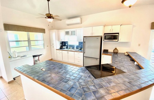 Zarzal House | NEW LISTING! OCEAN FRONT AND RAINFOREST 16 GUESTS