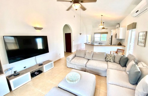 Zarzal House | NEW LISTING! OCEAN FRONT AND RAINFOREST 16 GUESTS