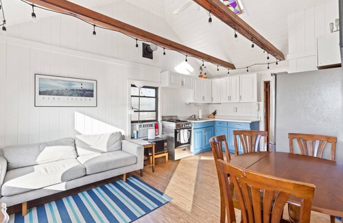 Ocean Beach House | ๐New Listing! Ocean View Retreat!๐