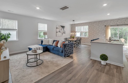 Kings Grant House | NEW LISTING! PAMPAS - Cozy Wilmington Retreat by RedAwning