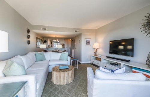 Oceanmarsh Subdivision House | NEW LISTING - Renovated Ocean Front Harbor Island Villa