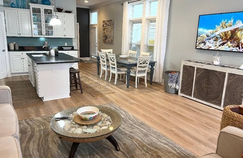 Lower Grand Lagoon House | New Listing! Salt Life Beach House, Private Pool, 4-bedroom. 2 min walk to Beach