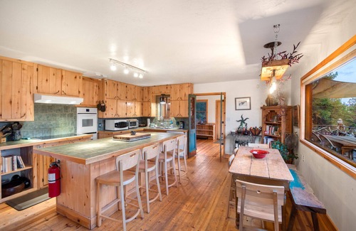 Creede House | New Listing! Secluded Mountain Retreat - Hot Tub - 15 Mins to Creede