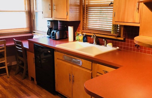 Wooded Estates House | New listing! So close to Notre Dame!