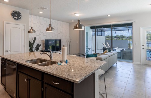 Loughman House | New Listing! Solterra Resort, 7mi to Disney & 17mi to Universal - FS383840