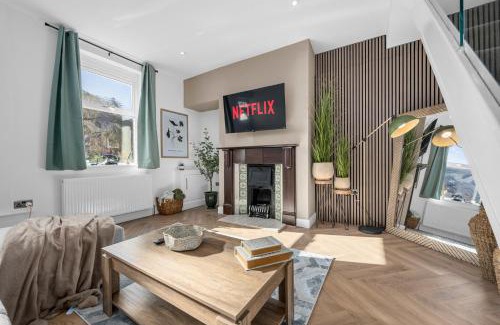 Prestwich House | New listing - Stunning Prestwich Retreat - Sleeps 7