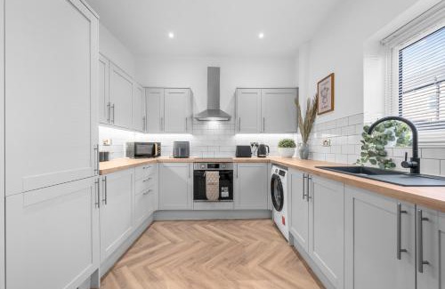 Prestwich House | New listing - Stunning Prestwich Retreat - Sleeps 7