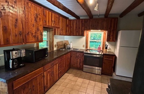 Maple Mount House | NEW LISTING! The Cabin | Tranquil Lakefront Retreat by RedAwning