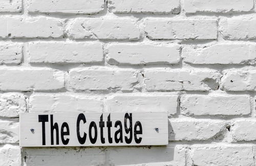 Tyler Cabin | NEW LISTING! The Cottage (1-Bedroom Cabin) by RedAwning