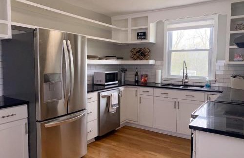 Nashville House | New Listing The Playhouse with Spa Games & More
