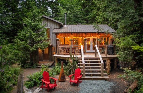 Tofino House | New listing: Tofino Cabin at Chesterman Beach