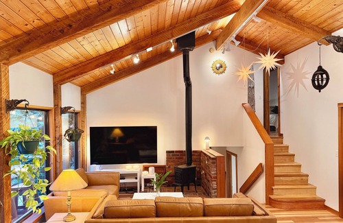 Tofino House | New listing: Tofino Cabin at Chesterman Beach