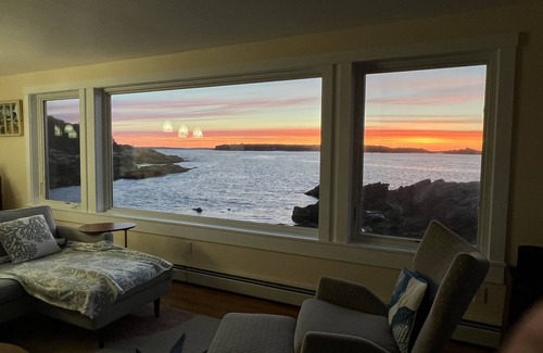 Peaks Island House | NEW LISTING ☼ Unique Oceanfront Home. Separate boat rental available.