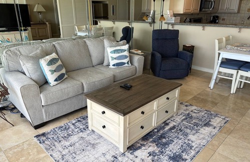 South Padre Island Condo | New Listing! Beachfront 2 Bedroom Condo.Your Perfect Vacation Starts Here!