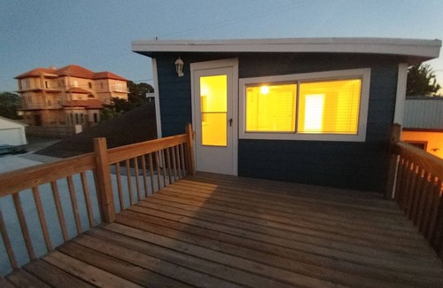 San Leon House | NEW LISTING Views Views Views, sunrise, sunset, & nightlights of coastline