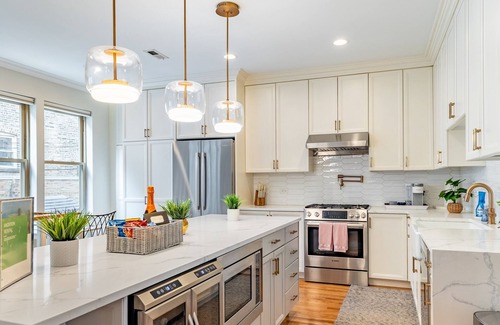 Old Irving Park House | NEW LISTING! Windy City Getaway | 3BR 2BA Chicago Townhouse by RedAwning