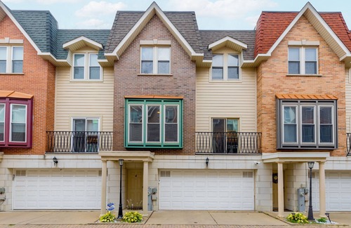 Old Irving Park House | NEW LISTING! Windy City Getaway | 3BR 2BA Chicago Townhouse by RedAwning