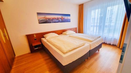 Lokstedt Apartment | New Living Home Residenzhotel Hamburg