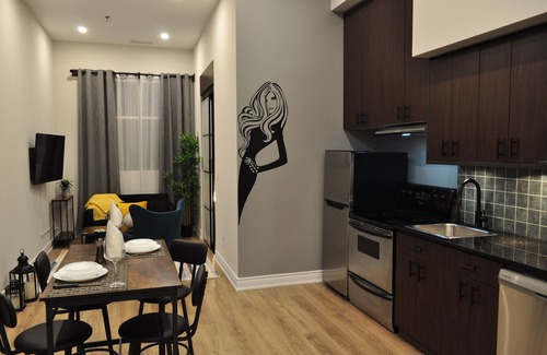 Financial District Condo | New Loft in famous historical "Graphic Art Building" heart of downtown Toronto
